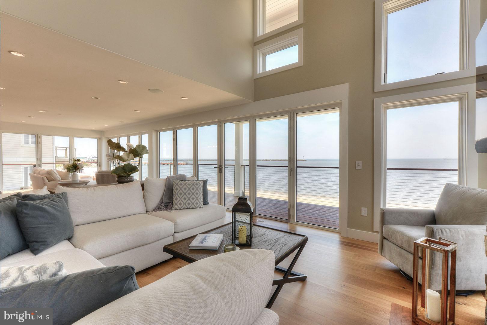 CAPE SHORES - Residential