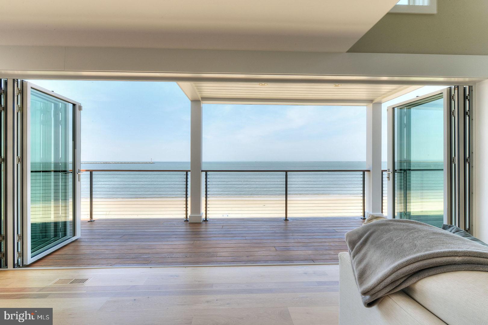 CAPE SHORES - Residential