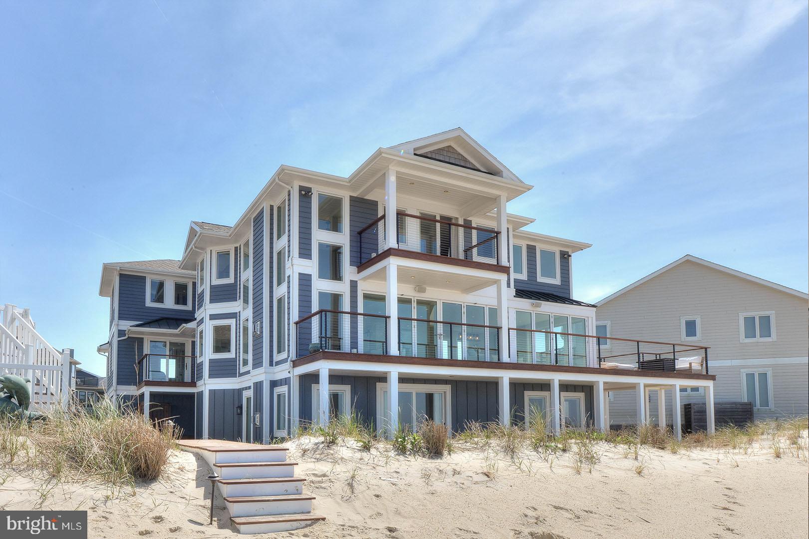 CAPE SHORES - Residential