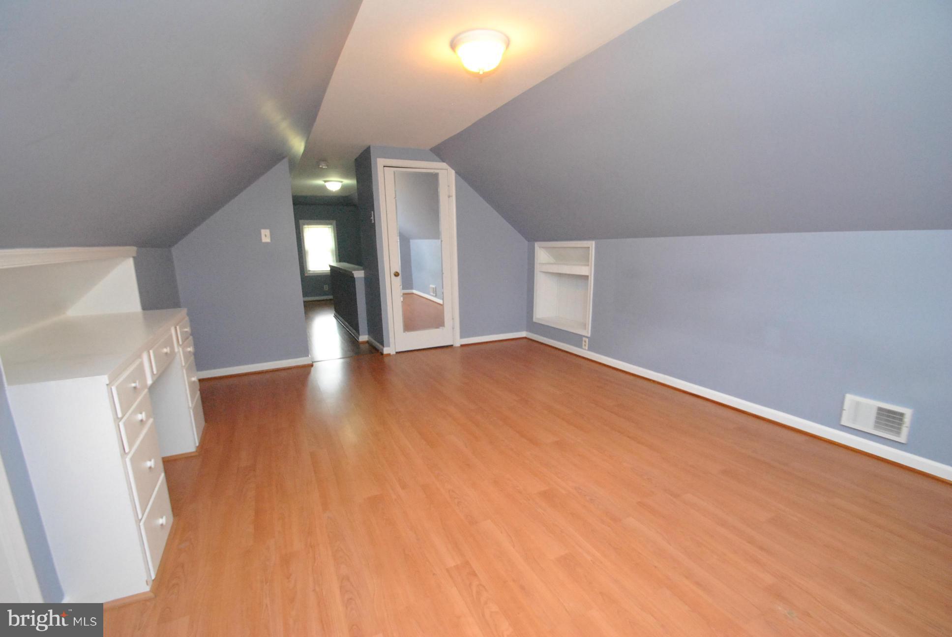 OVERLEA - Residential