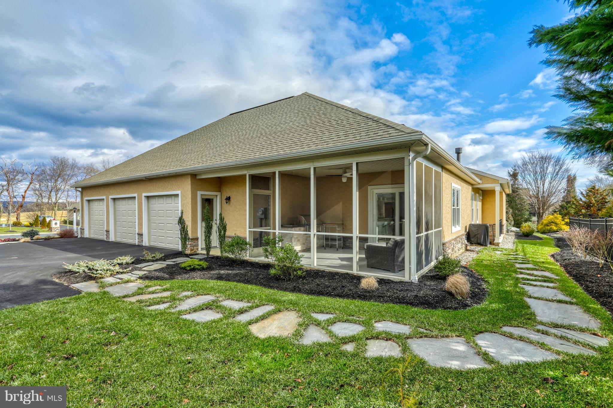 STERLING GLEN - Residential