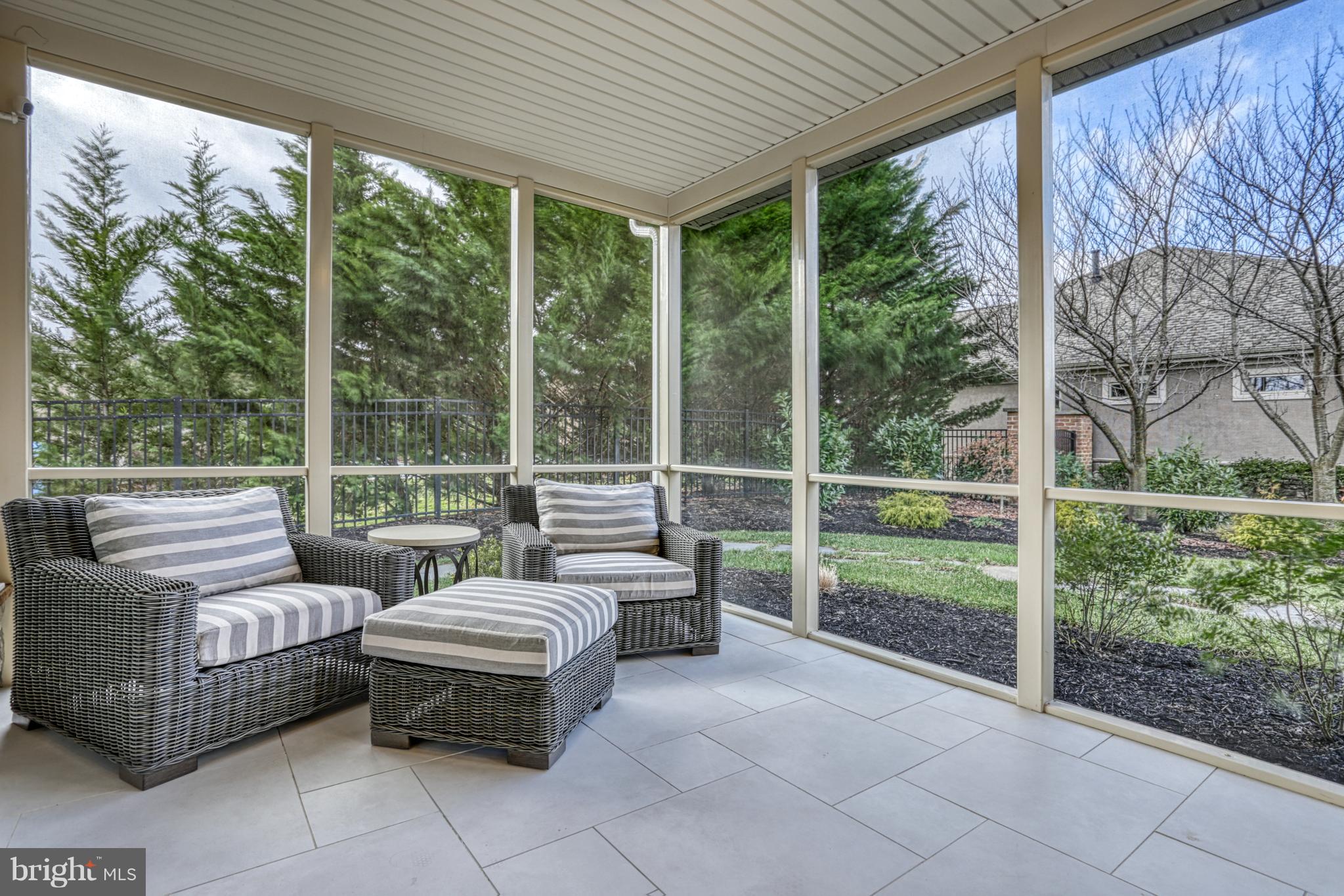 STERLING GLEN - Residential