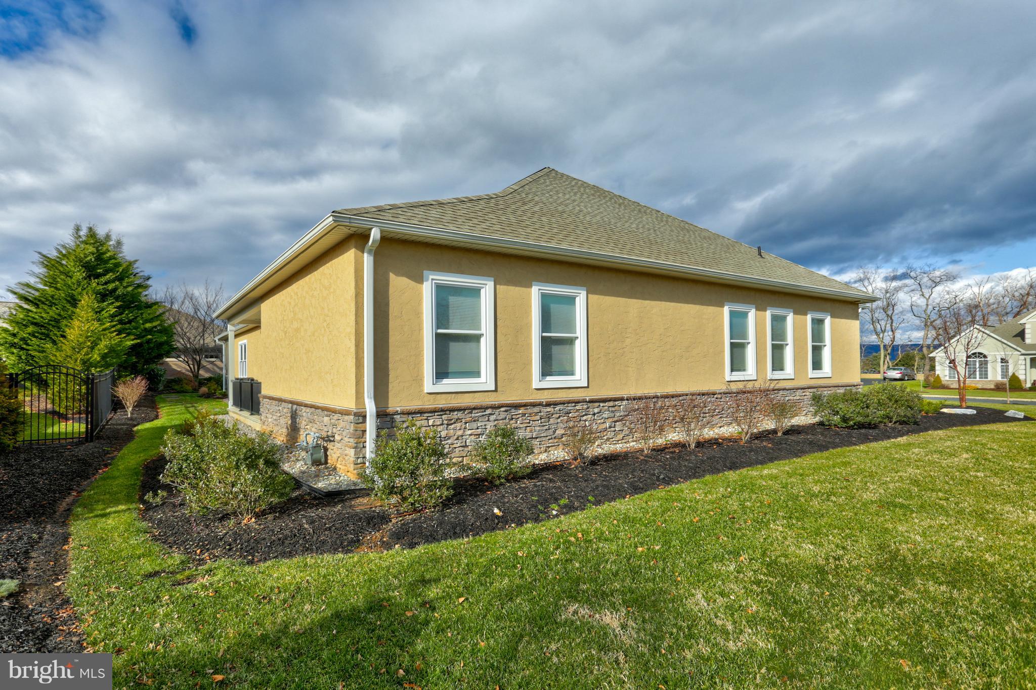 STERLING GLEN - Residential