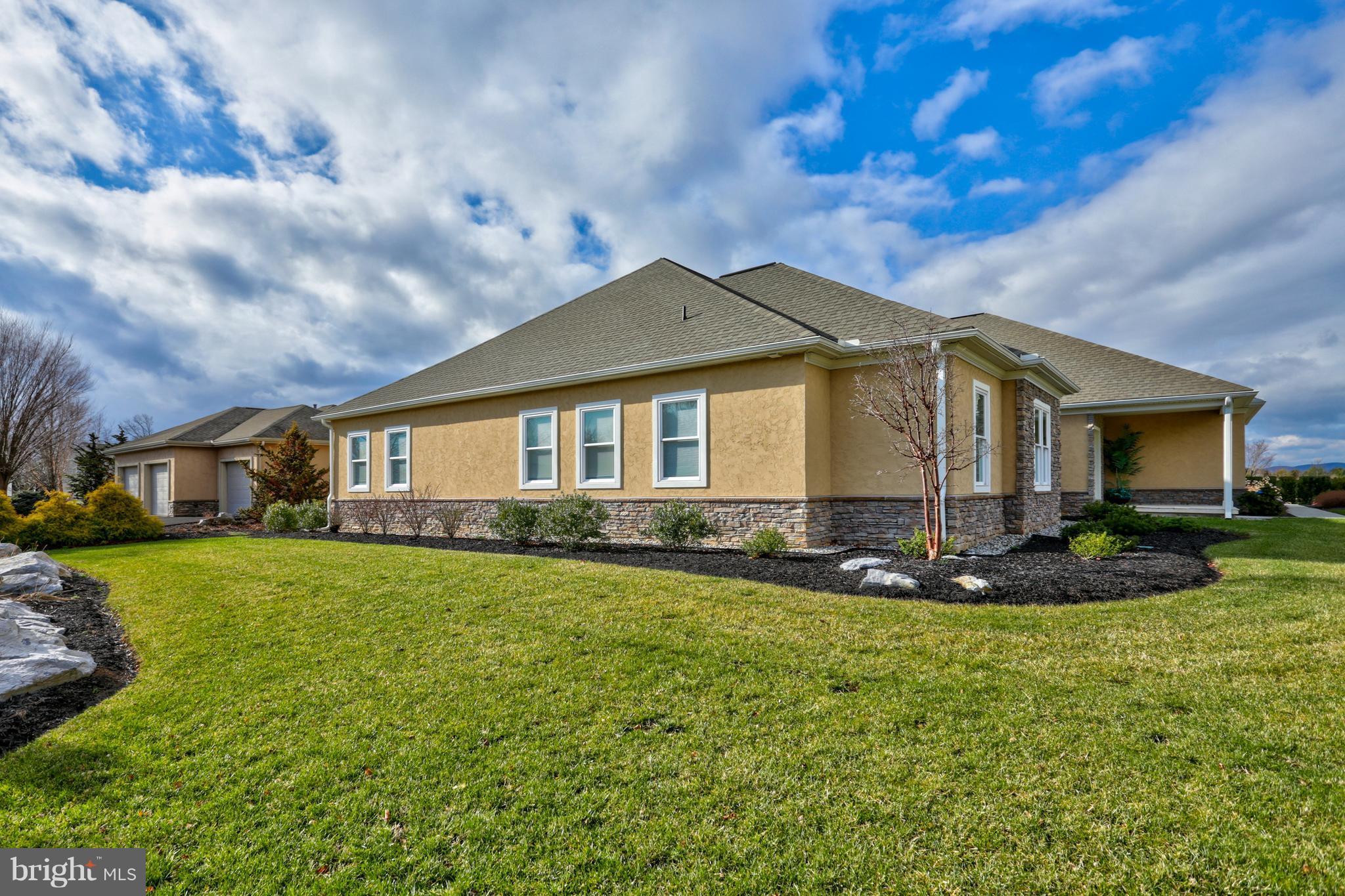 STERLING GLEN - Residential