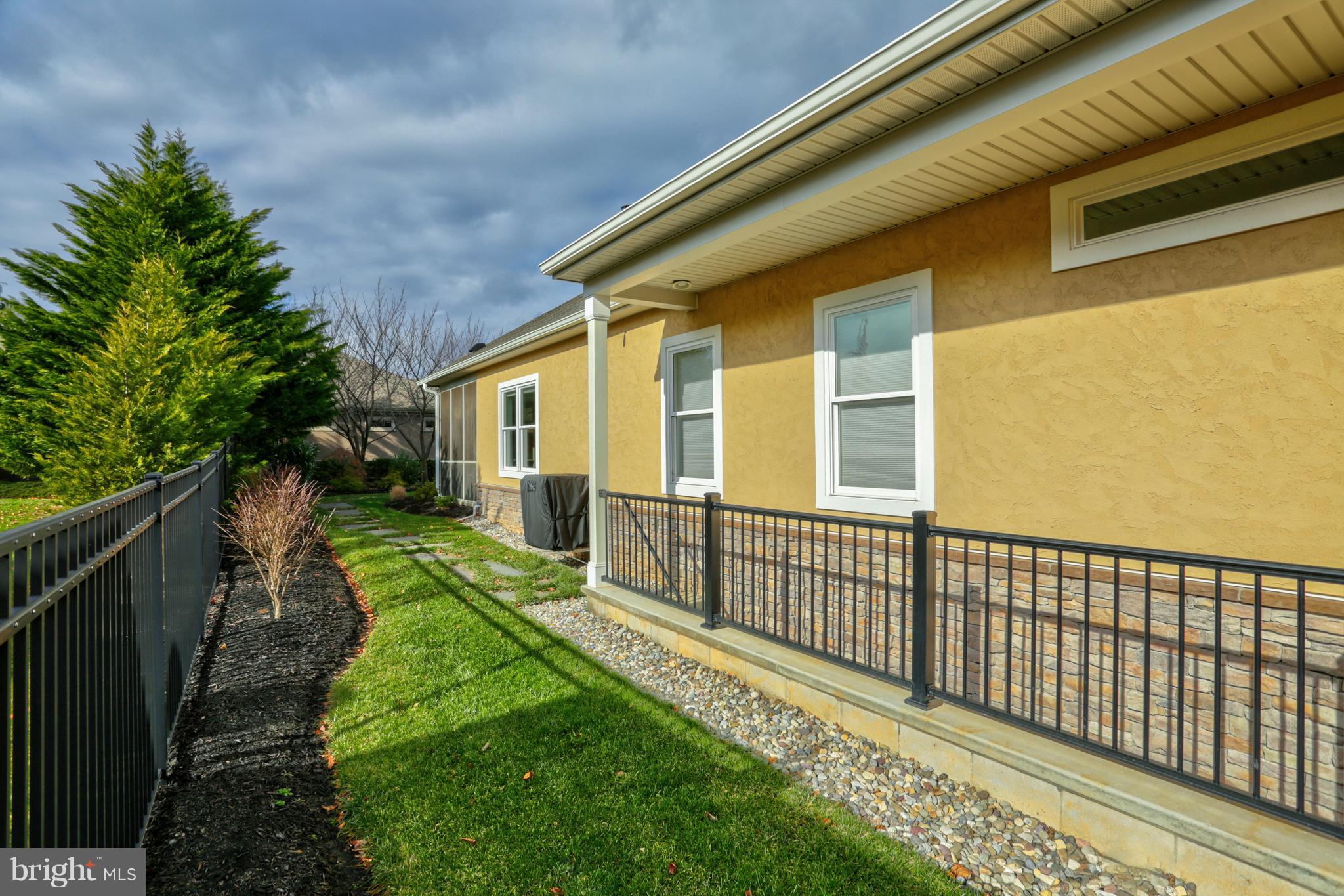 STERLING GLEN - Residential