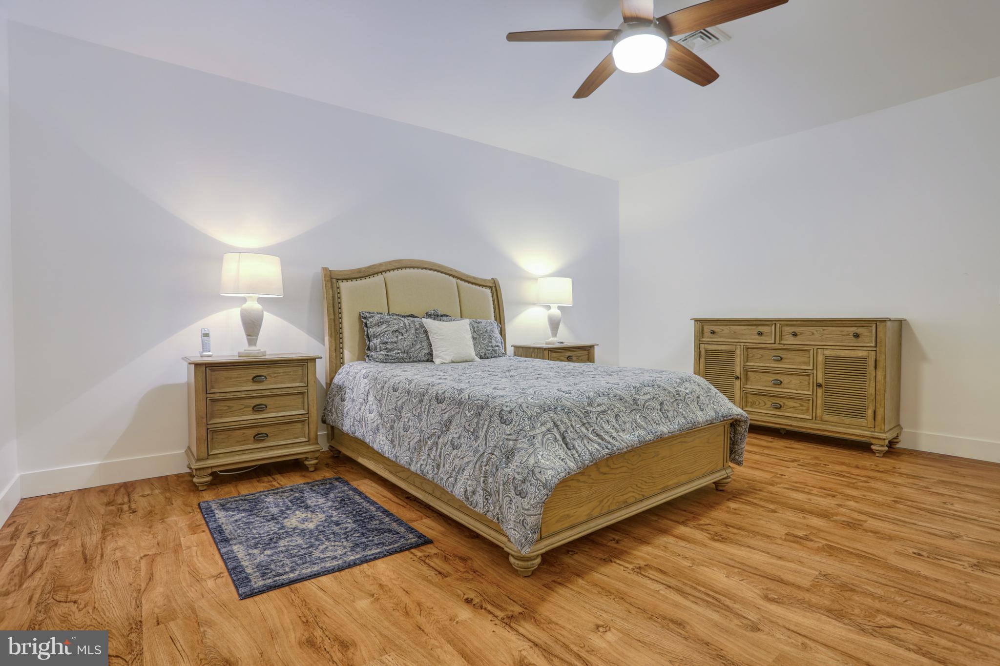 STERLING GLEN - Residential