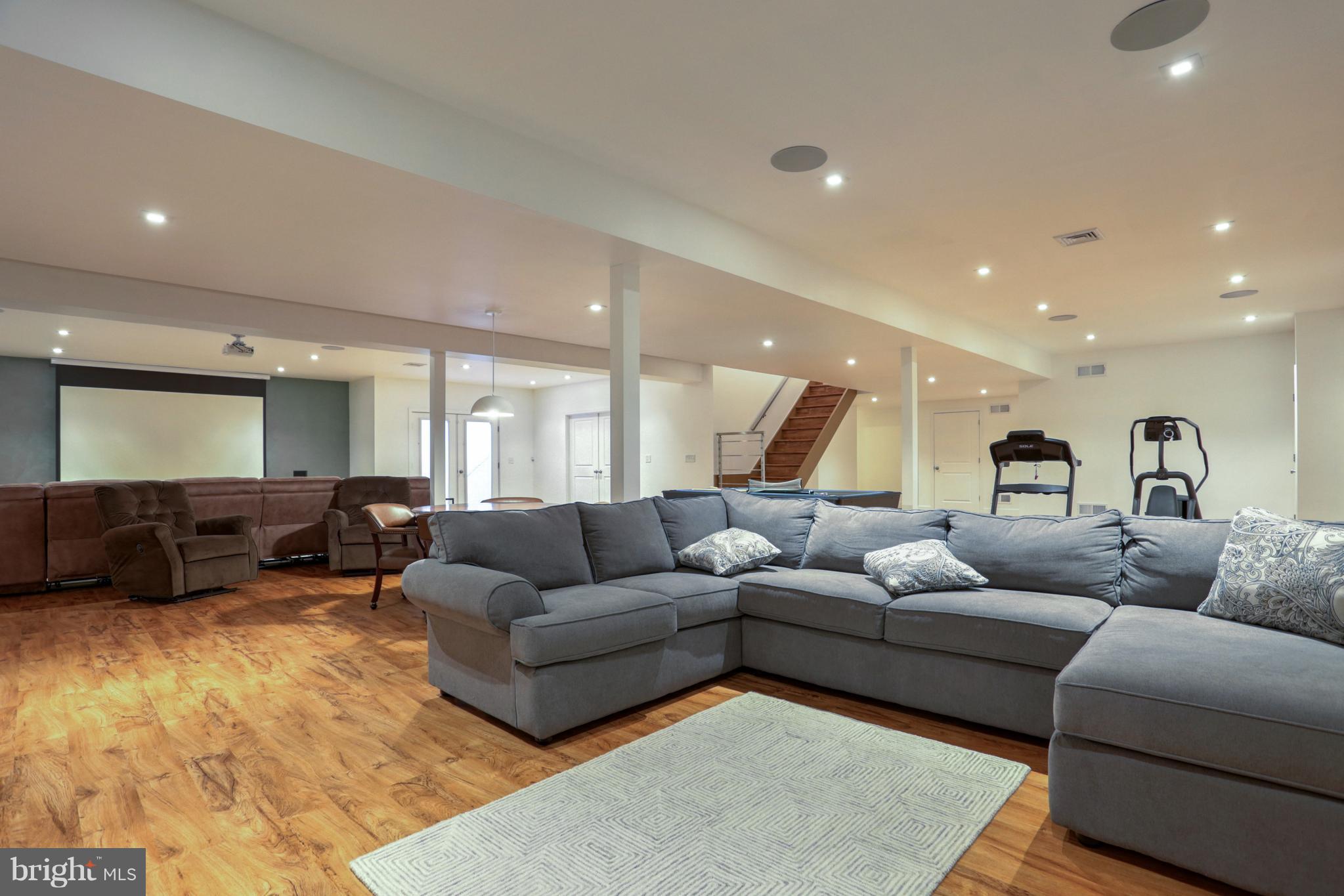 STERLING GLEN - Residential