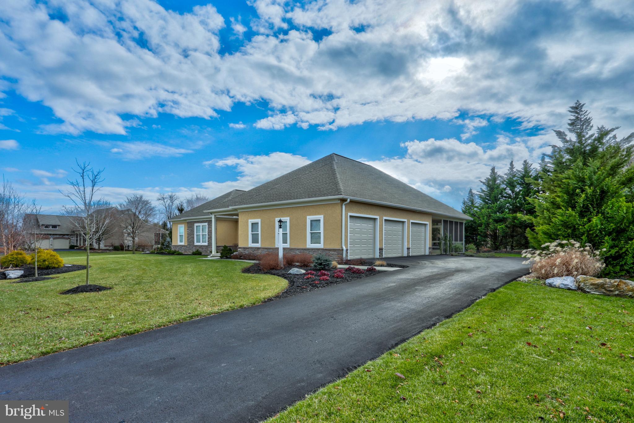 STERLING GLEN - Residential