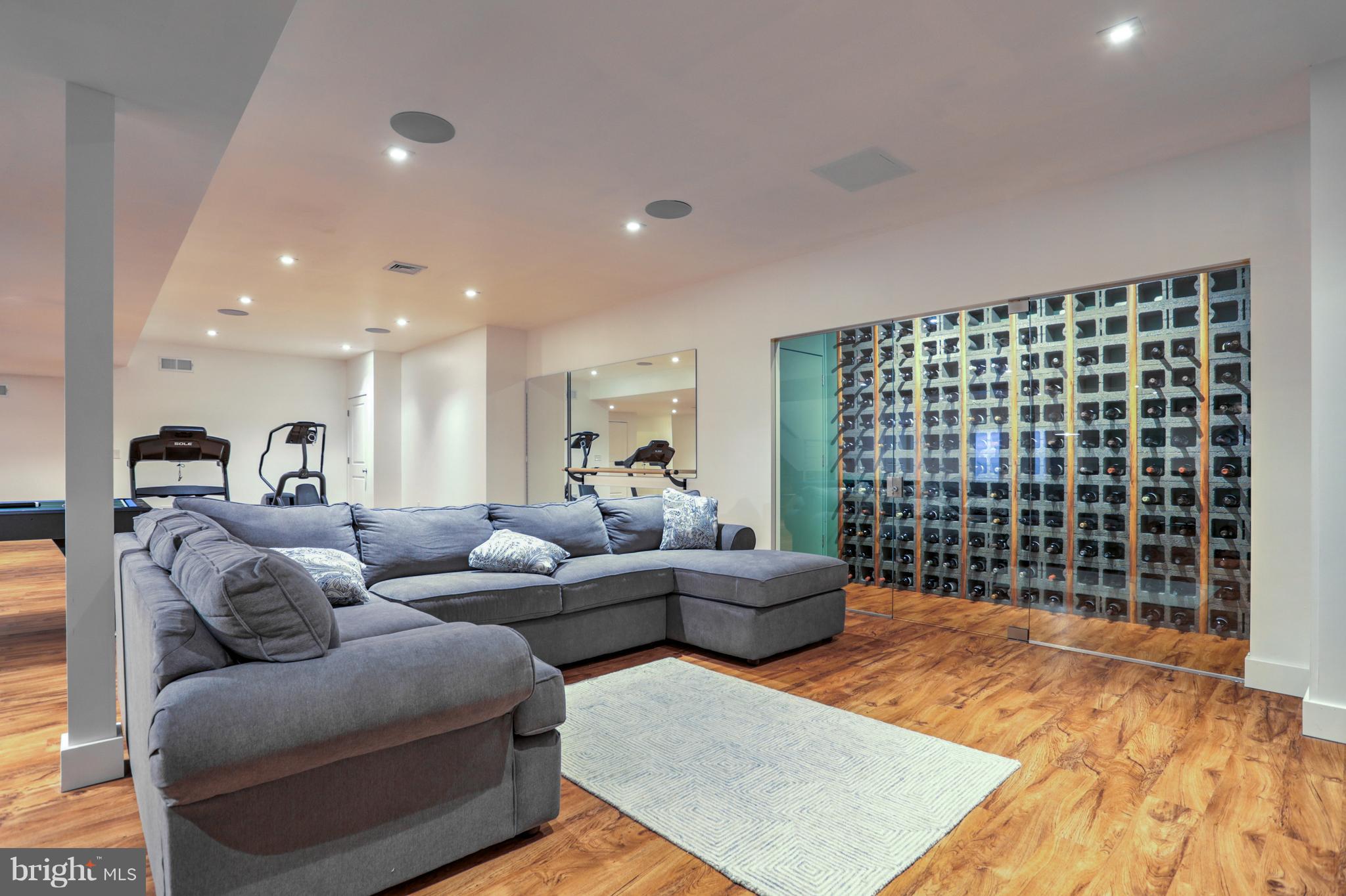 STERLING GLEN - Residential