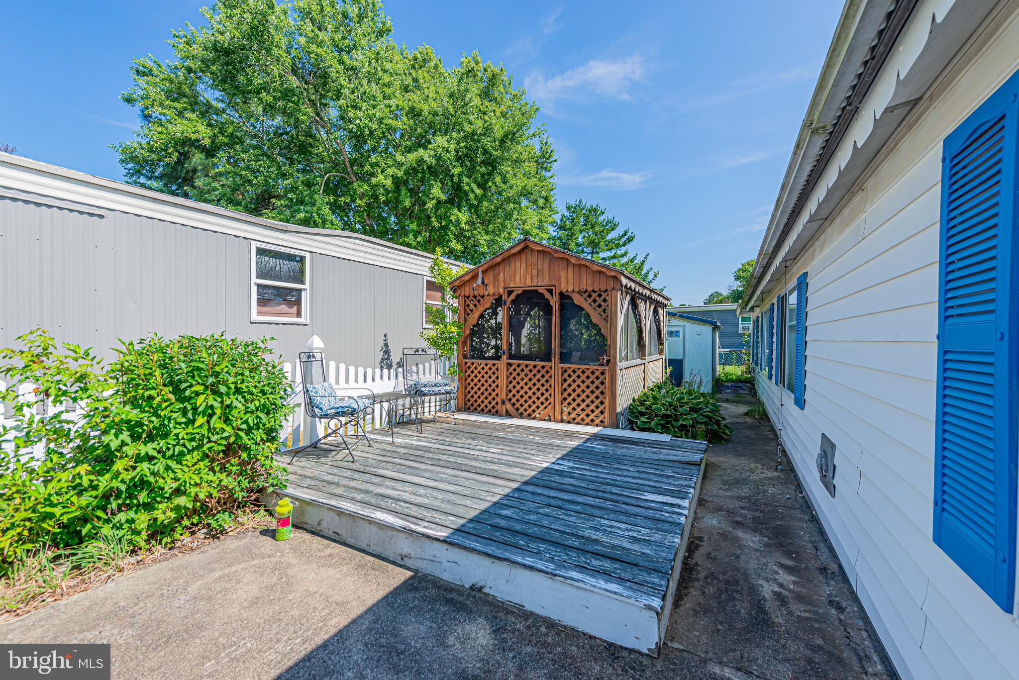 LAKE HAVEN MHP - Residential