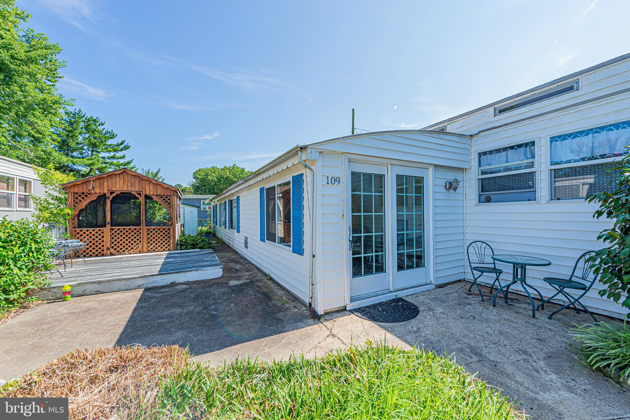 LAKE HAVEN MHP - Residential