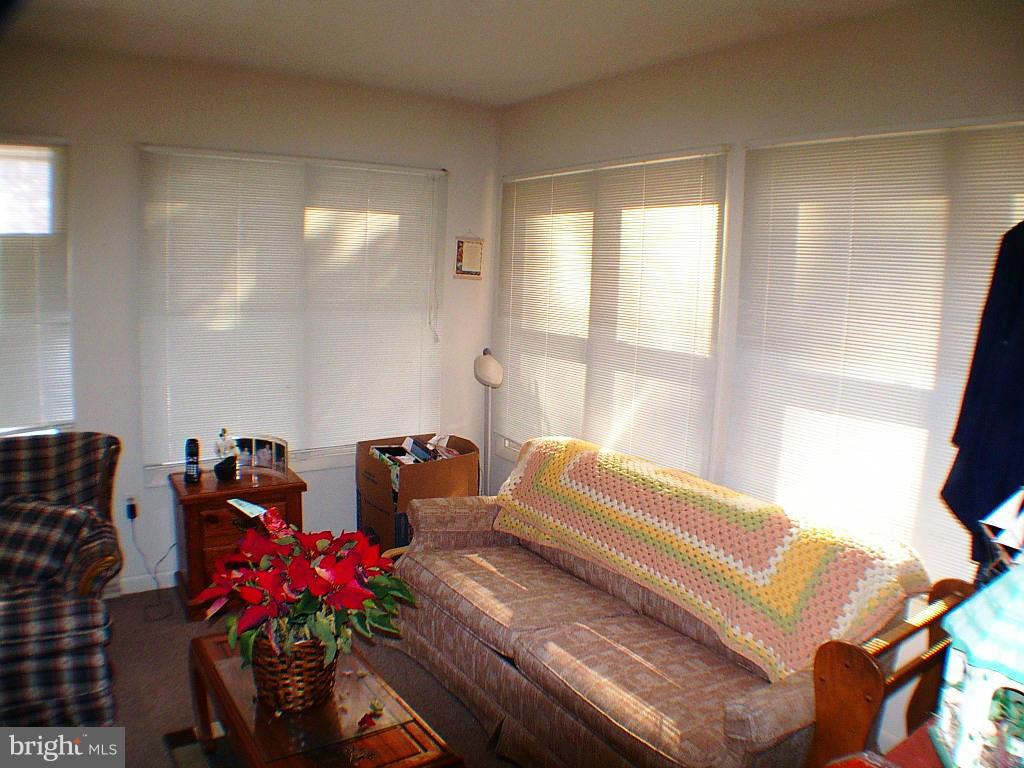 ROLLING FIELDS - Residential