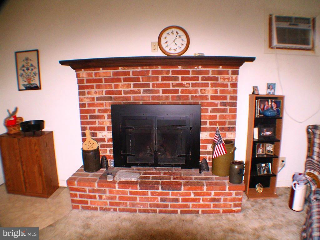 ROLLING FIELDS - Residential