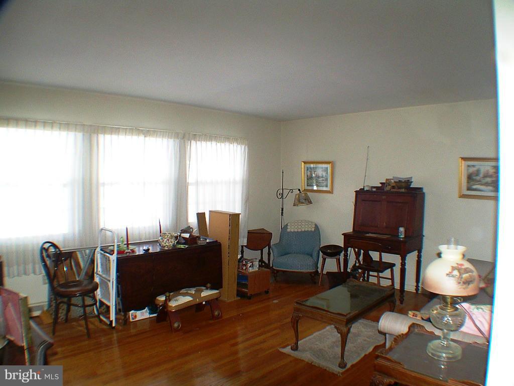 ROLLING FIELDS - Residential