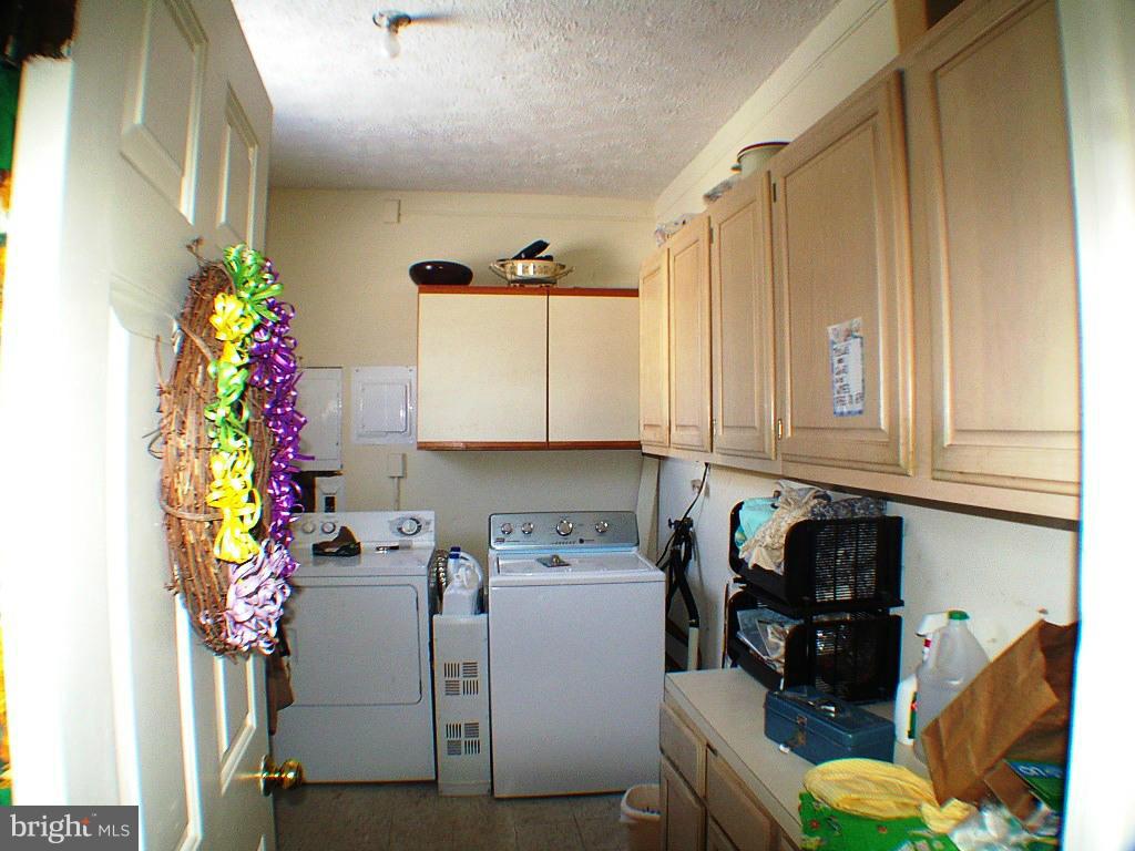 ROLLING FIELDS - Residential