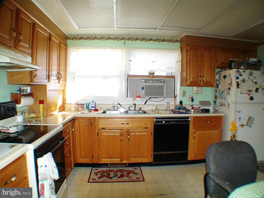 ROLLING FIELDS - Residential