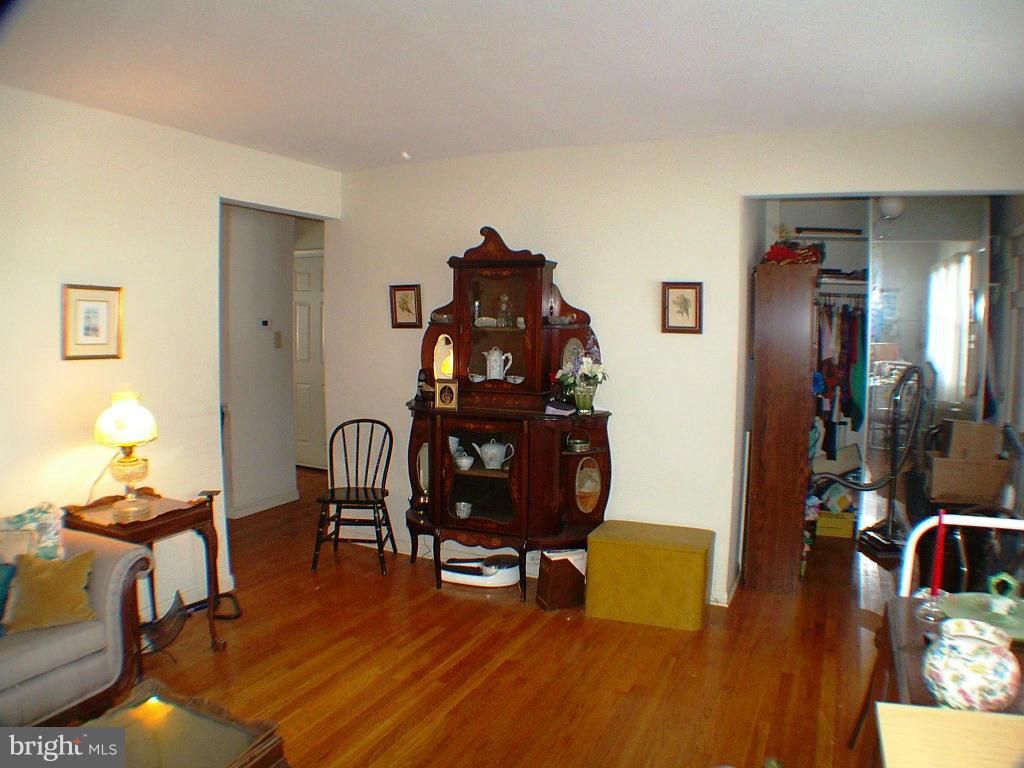 ROLLING FIELDS - Residential