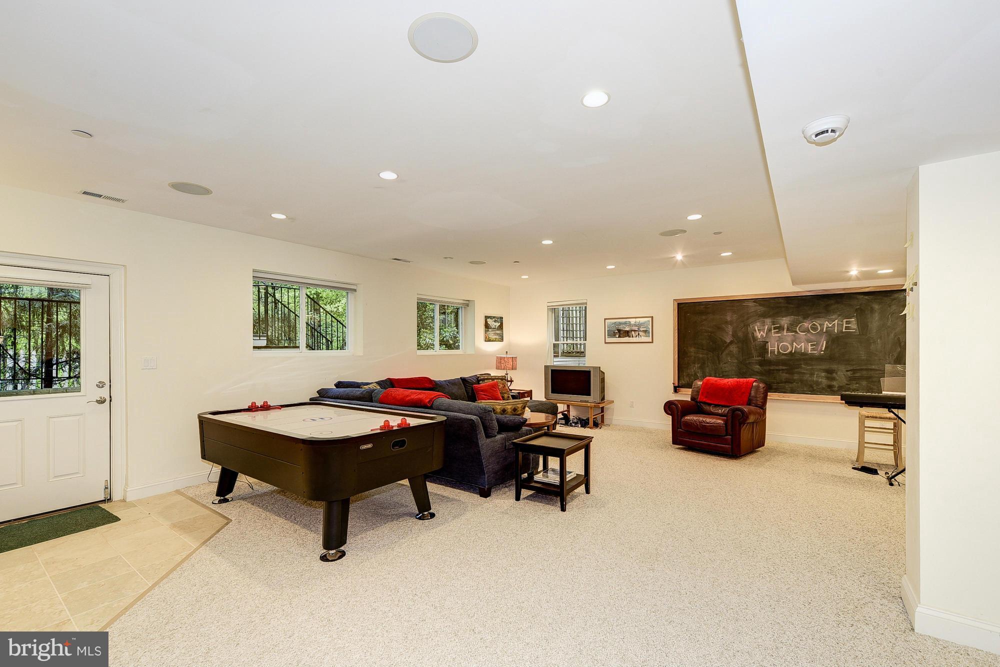 SOMERSET HEIGHTS - Residential