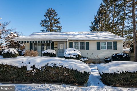 Photo of 505 Centre Street, READING, PA 19605 (MLS # PABK2066858)