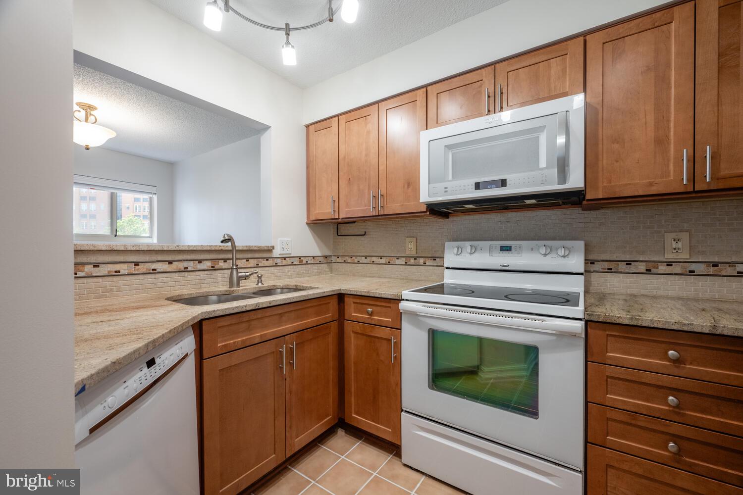 2121 JAMIESON AVENUE 508