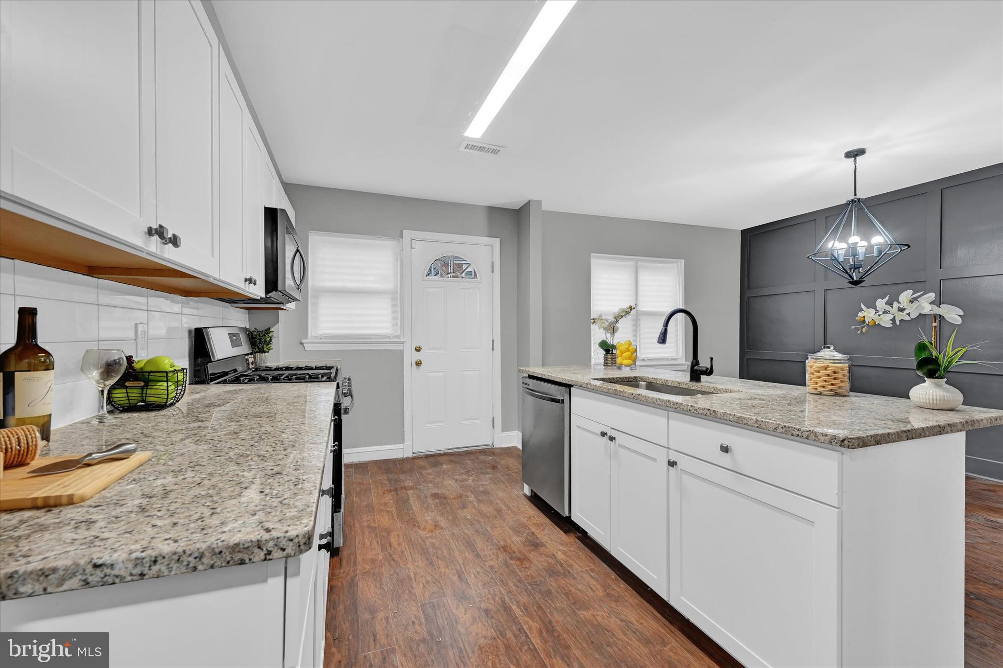 GOVANS - Residential Lease