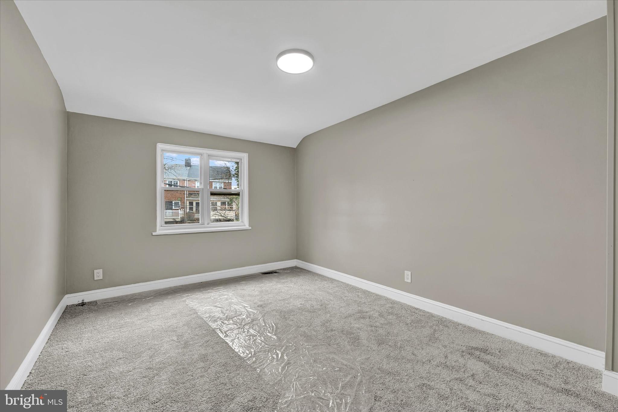 GOVANS - Residential Lease