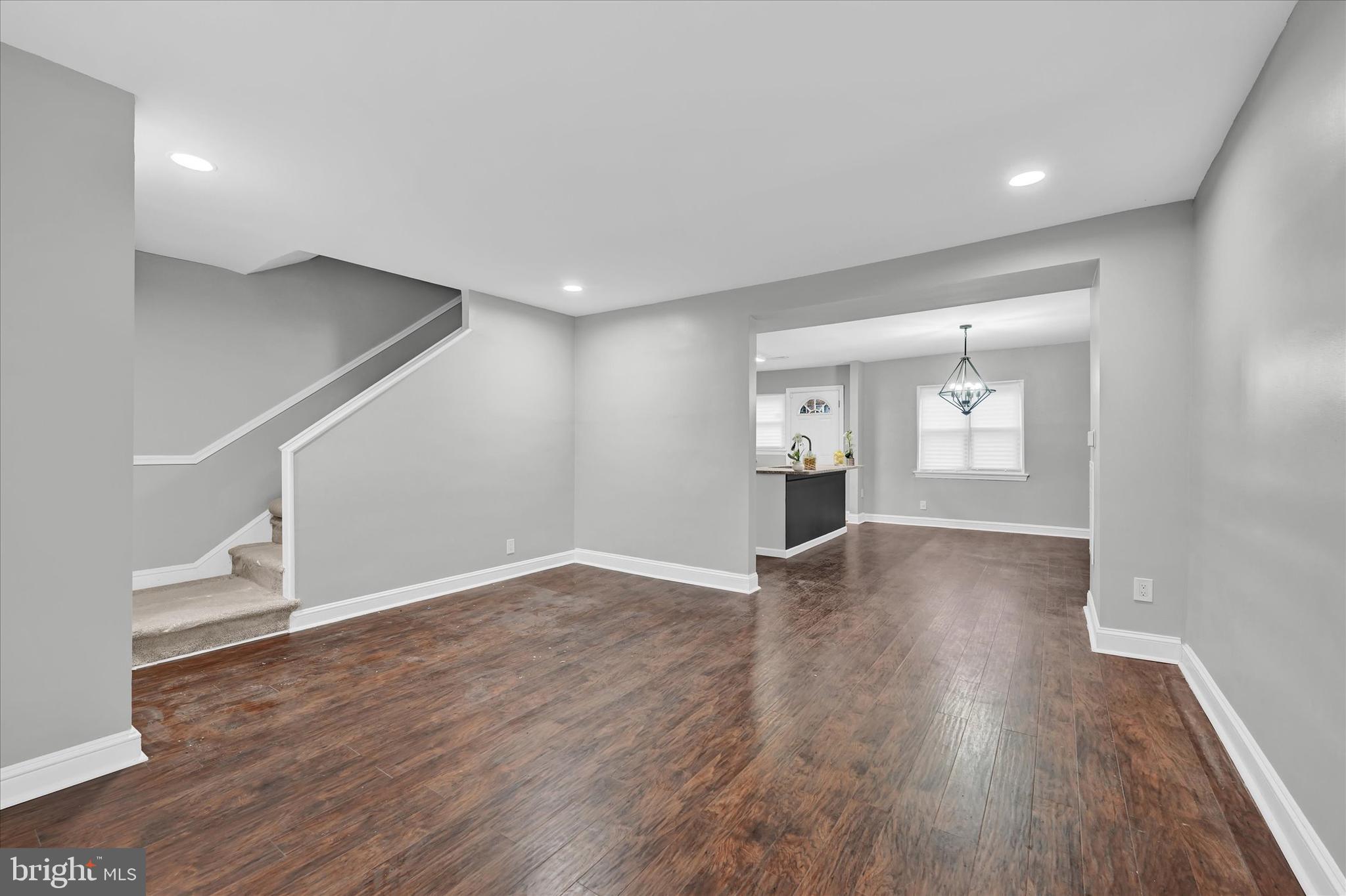 GOVANS - Residential Lease