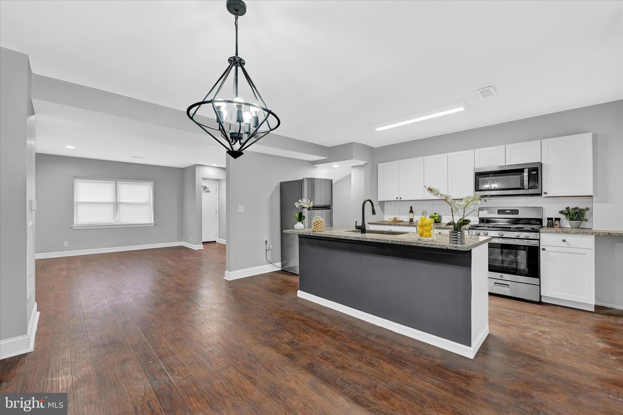 GOVANS - Residential Lease