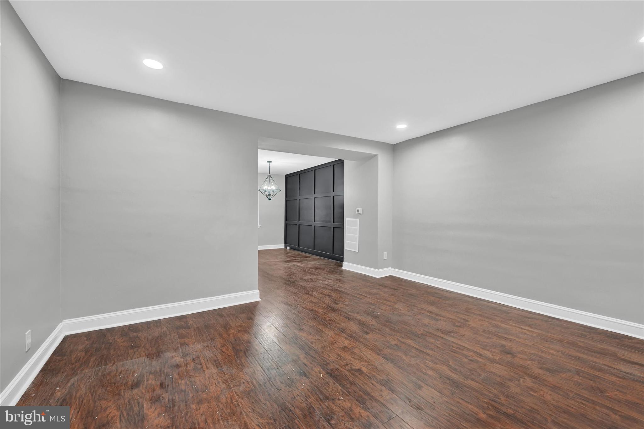 GOVANS - Residential Lease