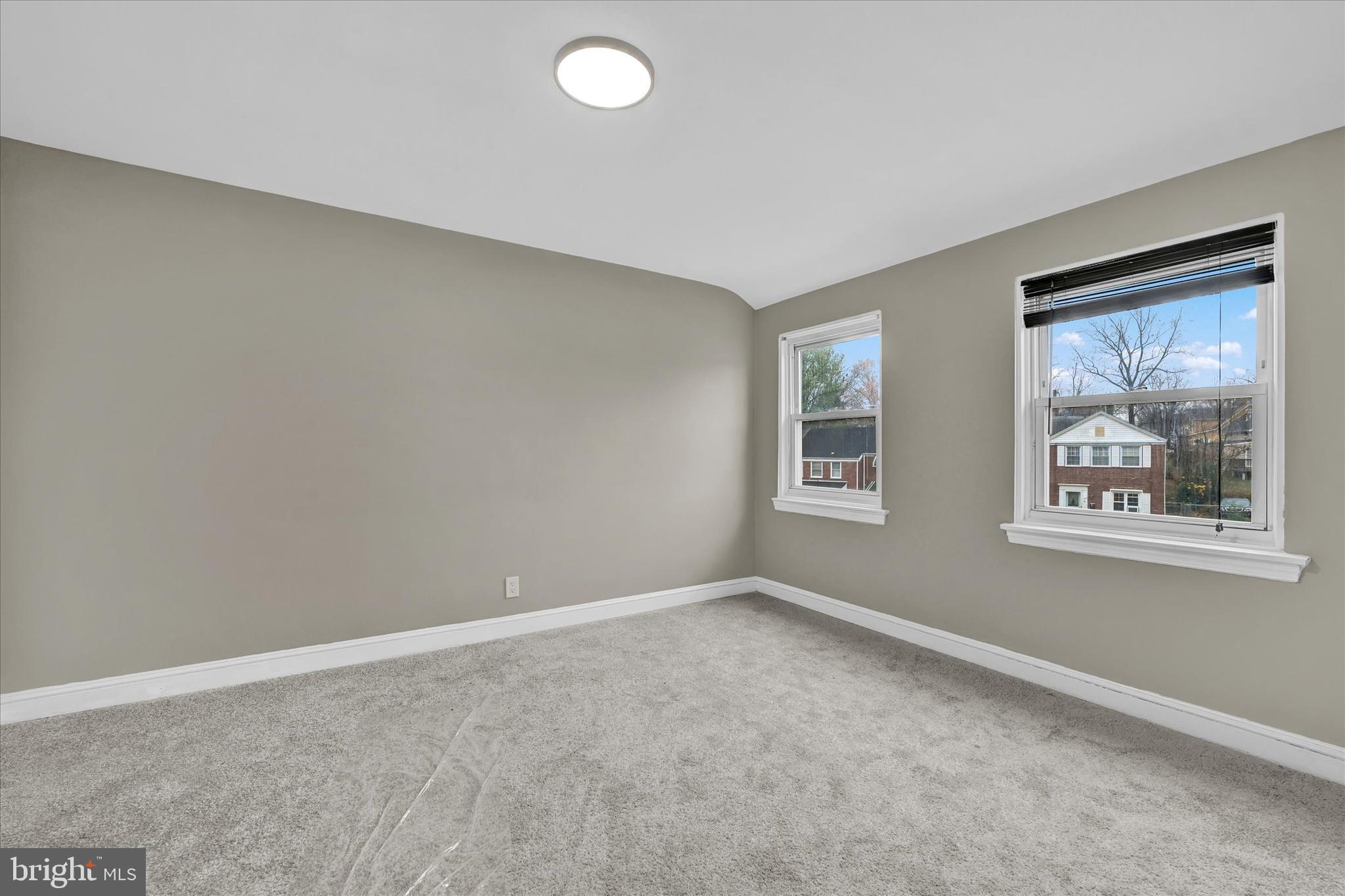 GOVANS - Residential Lease