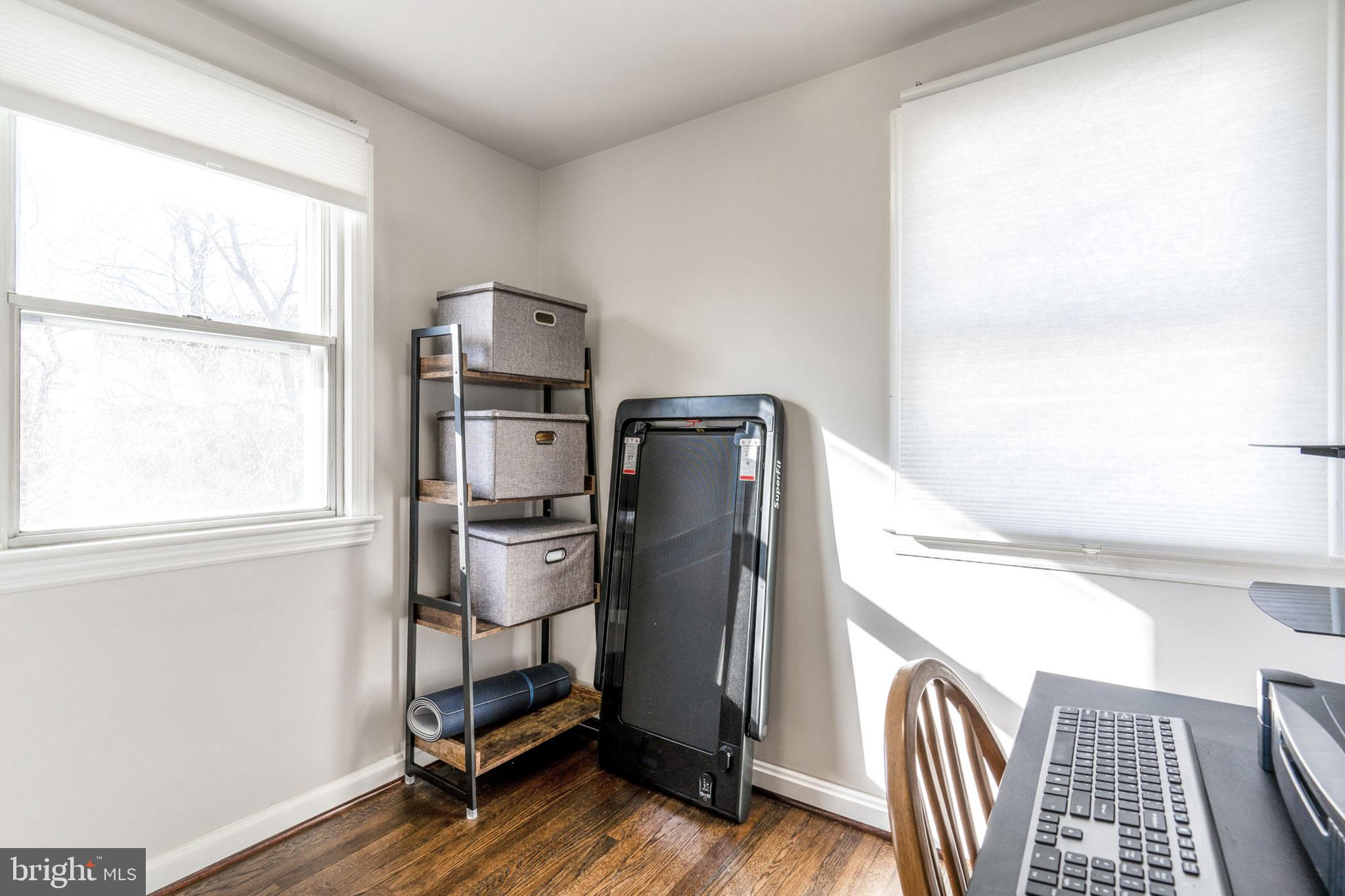 HOLLYWOOD - Residential Lease