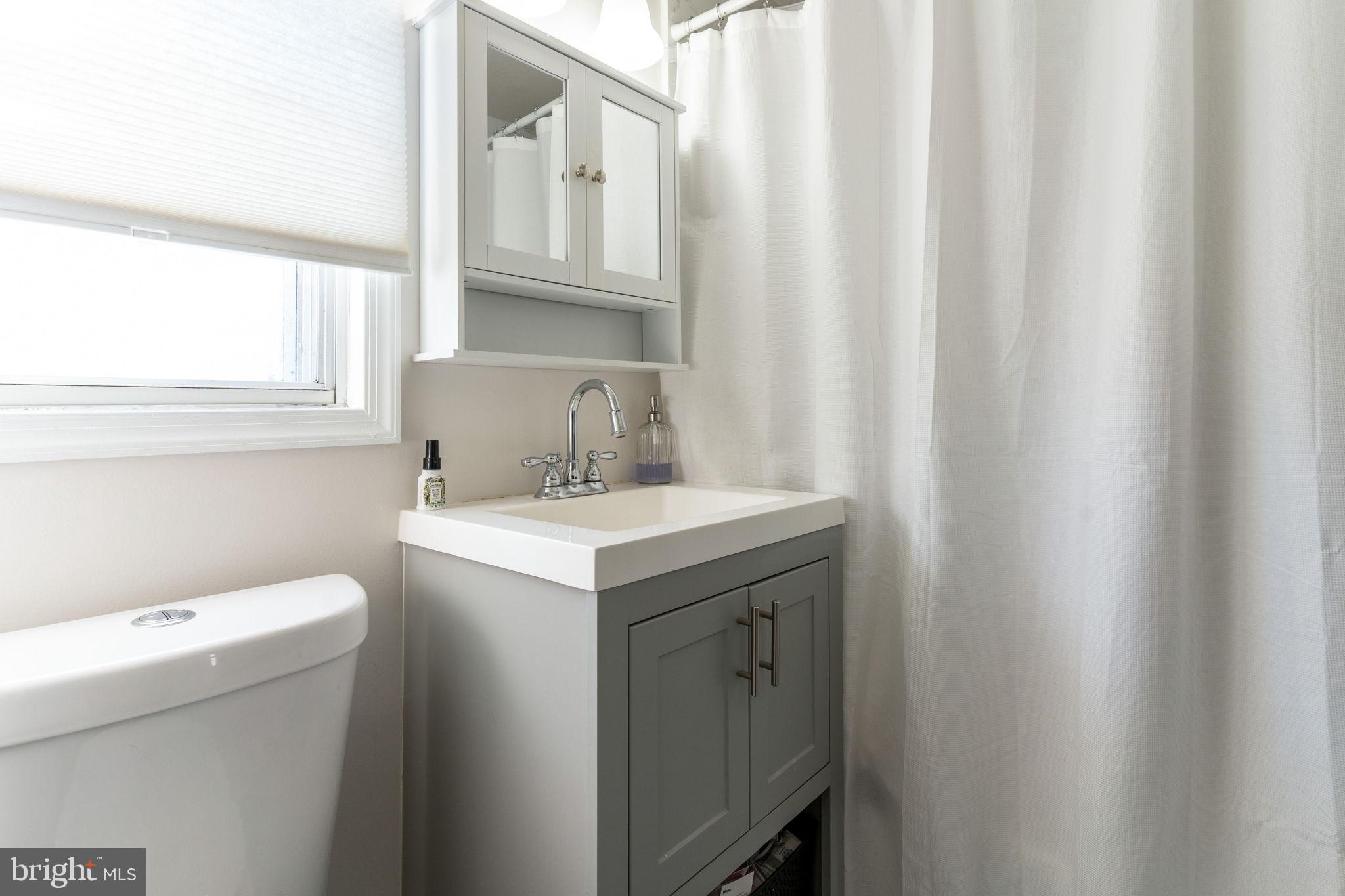 HOLLYWOOD - Residential Lease