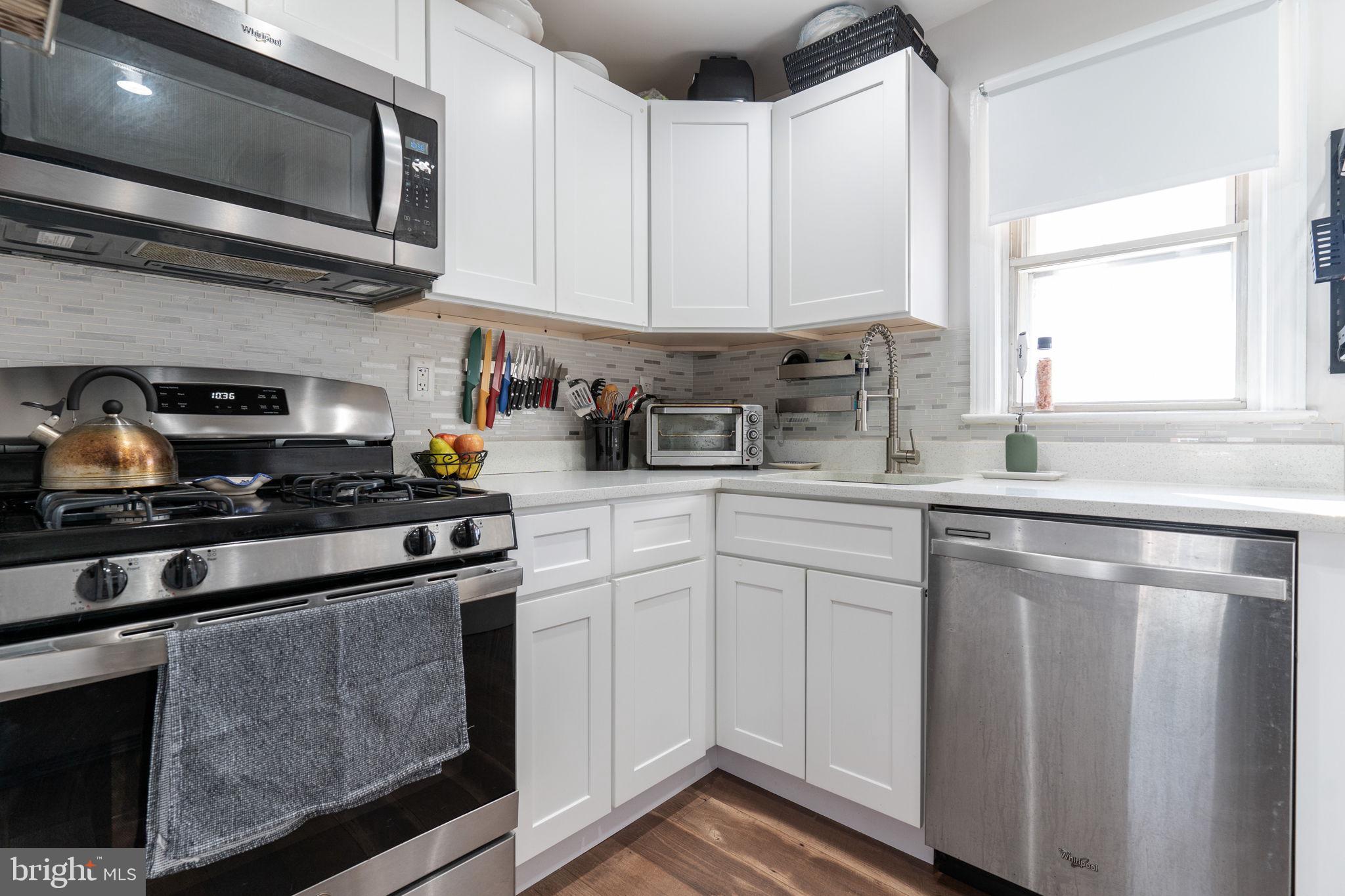 HOLLYWOOD - Residential Lease