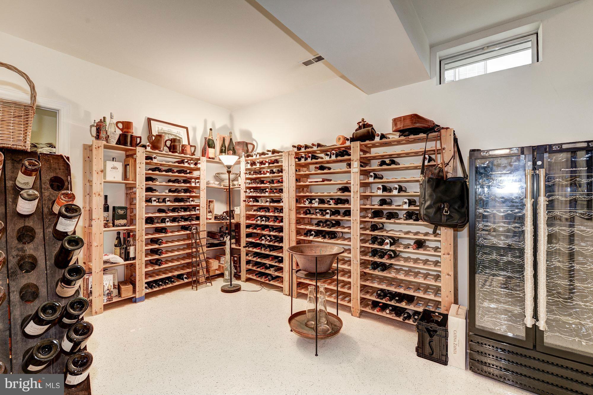 CHEVY CHASE COMMONS - Residential