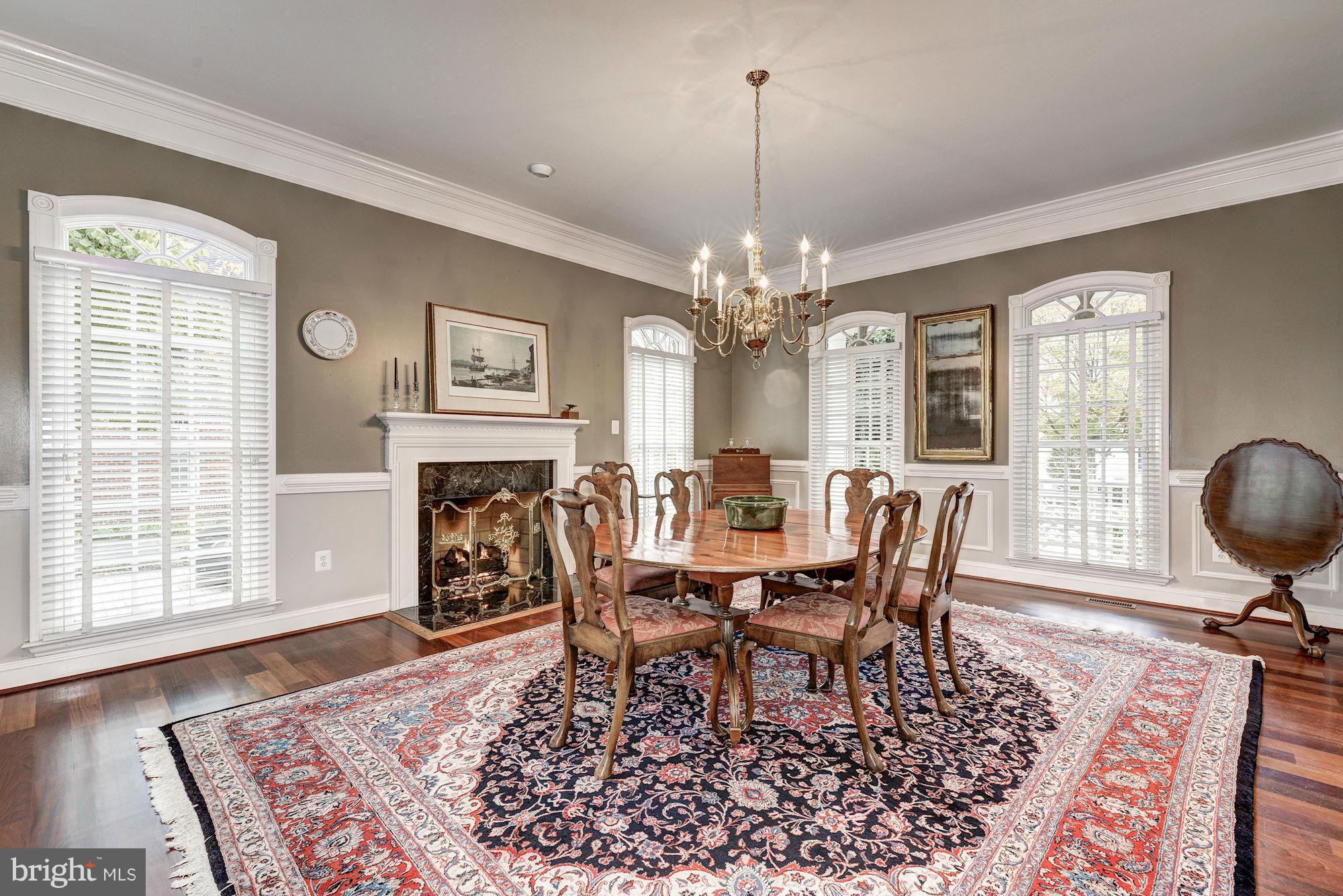 CHEVY CHASE COMMONS - Residential