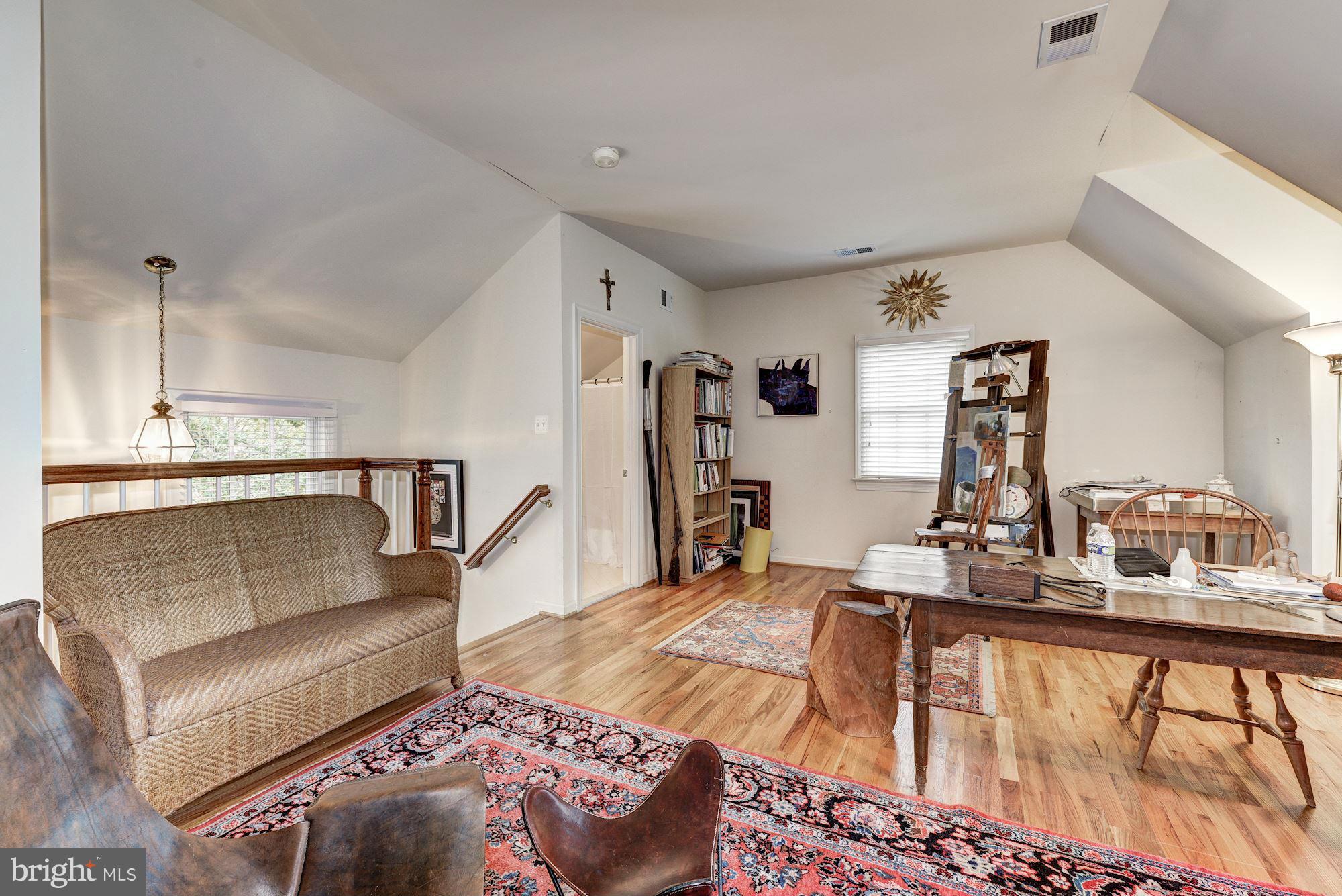 CHEVY CHASE COMMONS - Residential