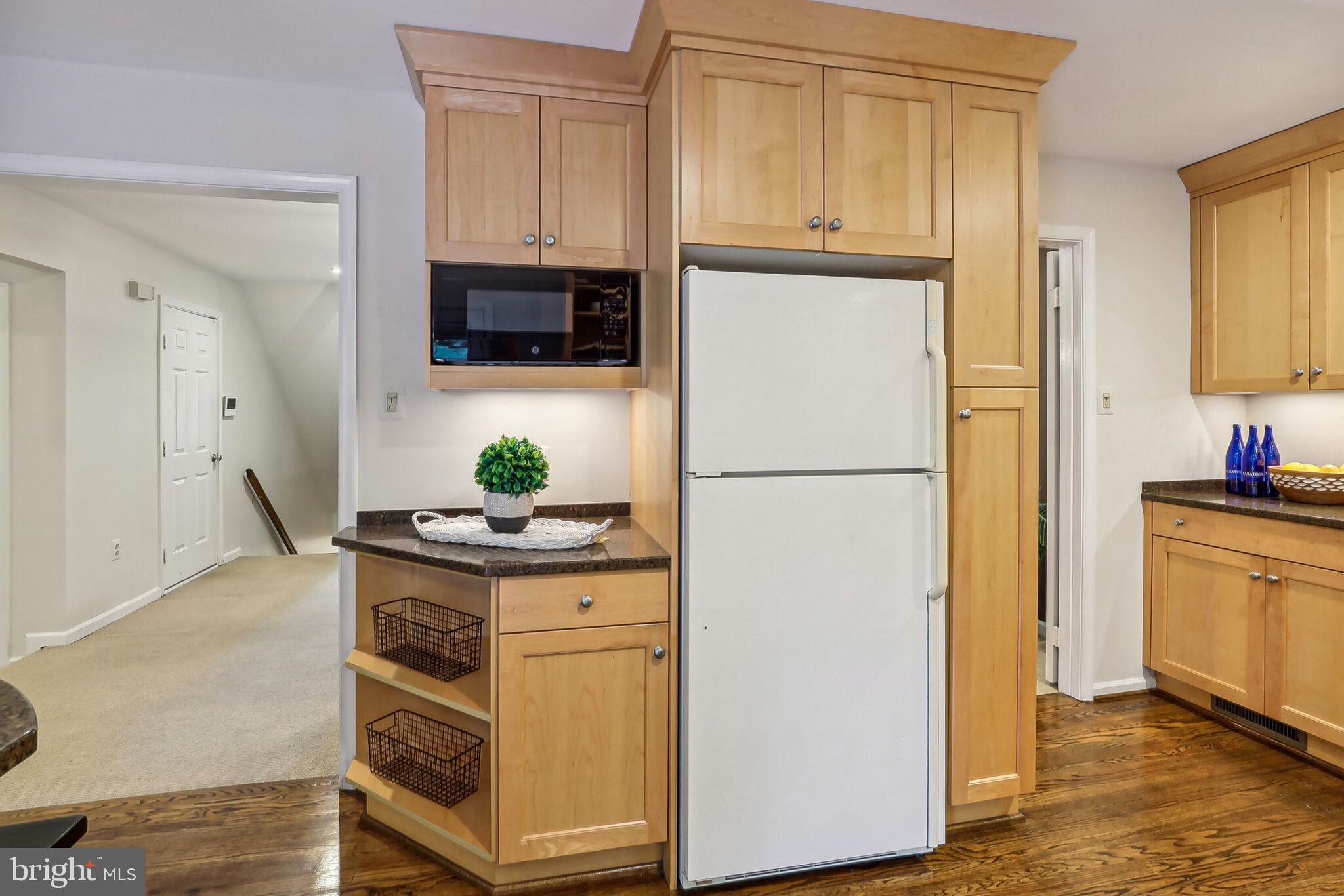 MC LEAN COMMONS - Residential