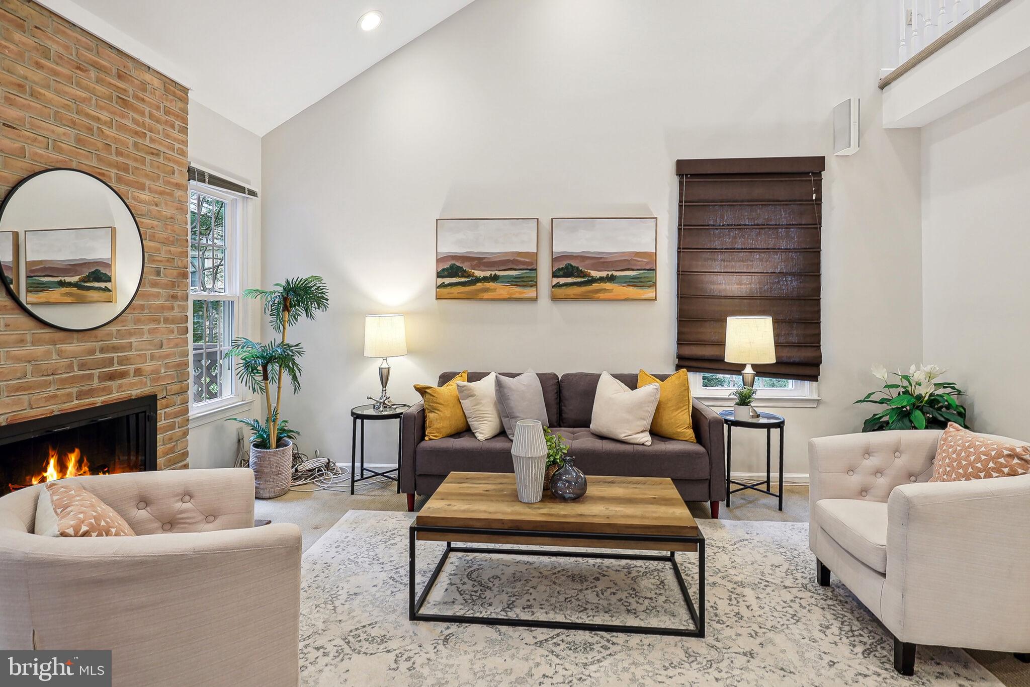 MC LEAN COMMONS - Residential