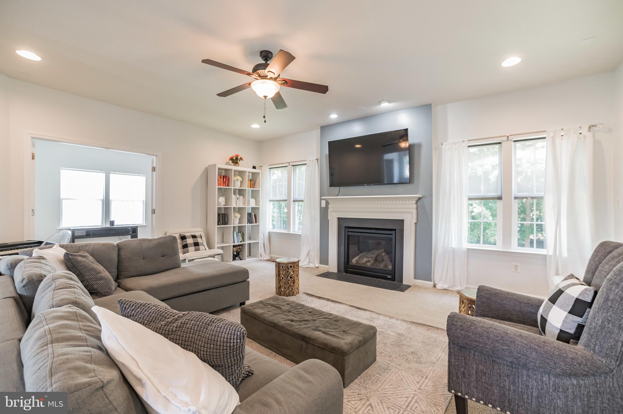 FAIRWAY VILLAGES AT CHESAPEAKE BAY GOLF CLUB - Residential Lease