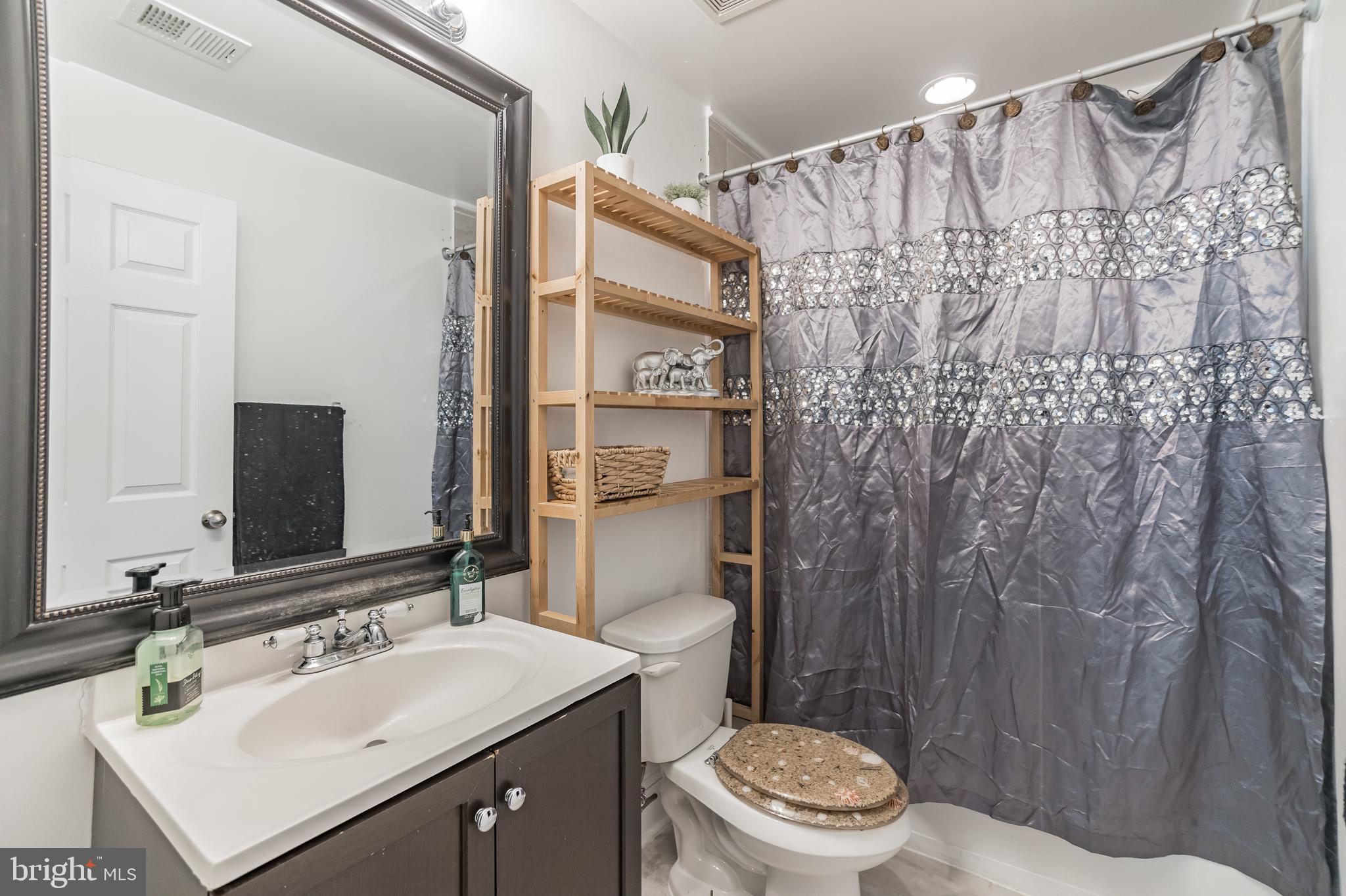 FAIRWAY VILLAGES AT CHESAPEAKE BAY GOLF CLUB - Residential Lease