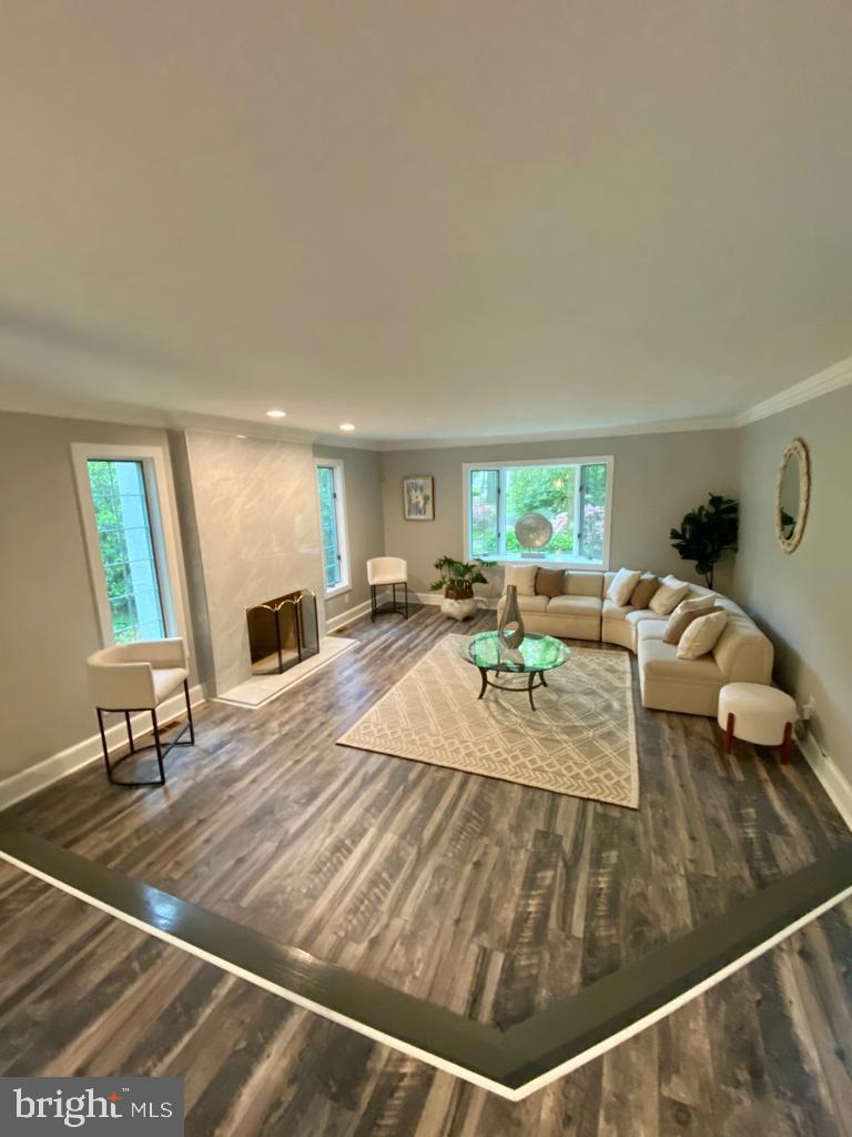 1 KESWICK DRIVE