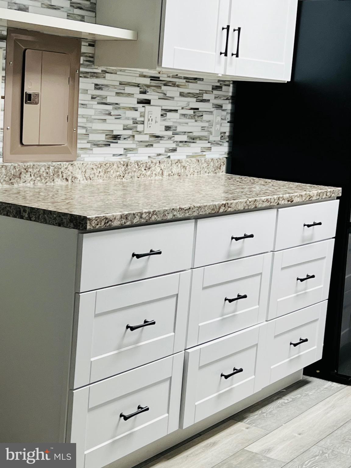 WOODBURN VILLAGE - Residential Lease