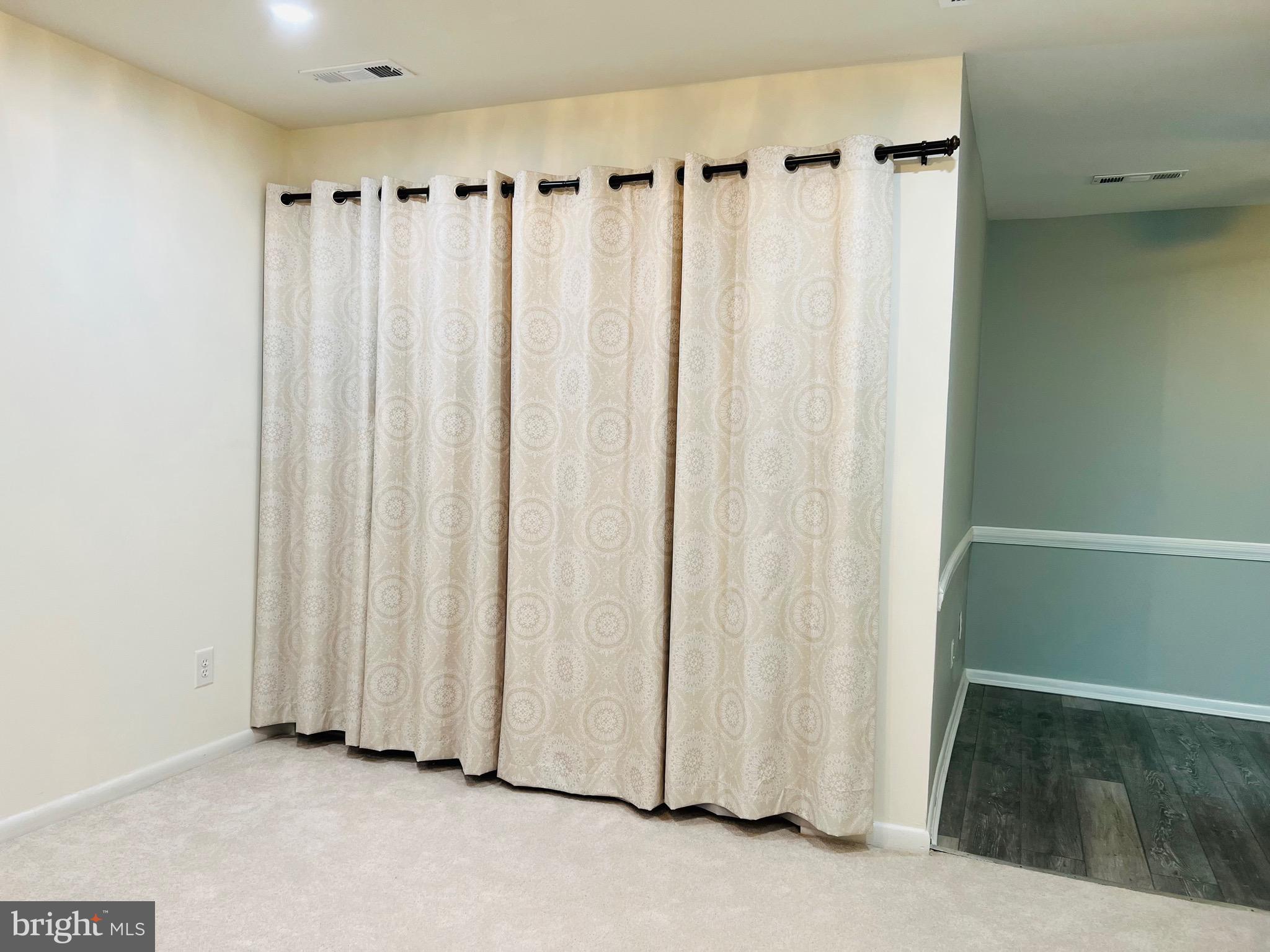 WOODBURN VILLAGE - Residential Lease