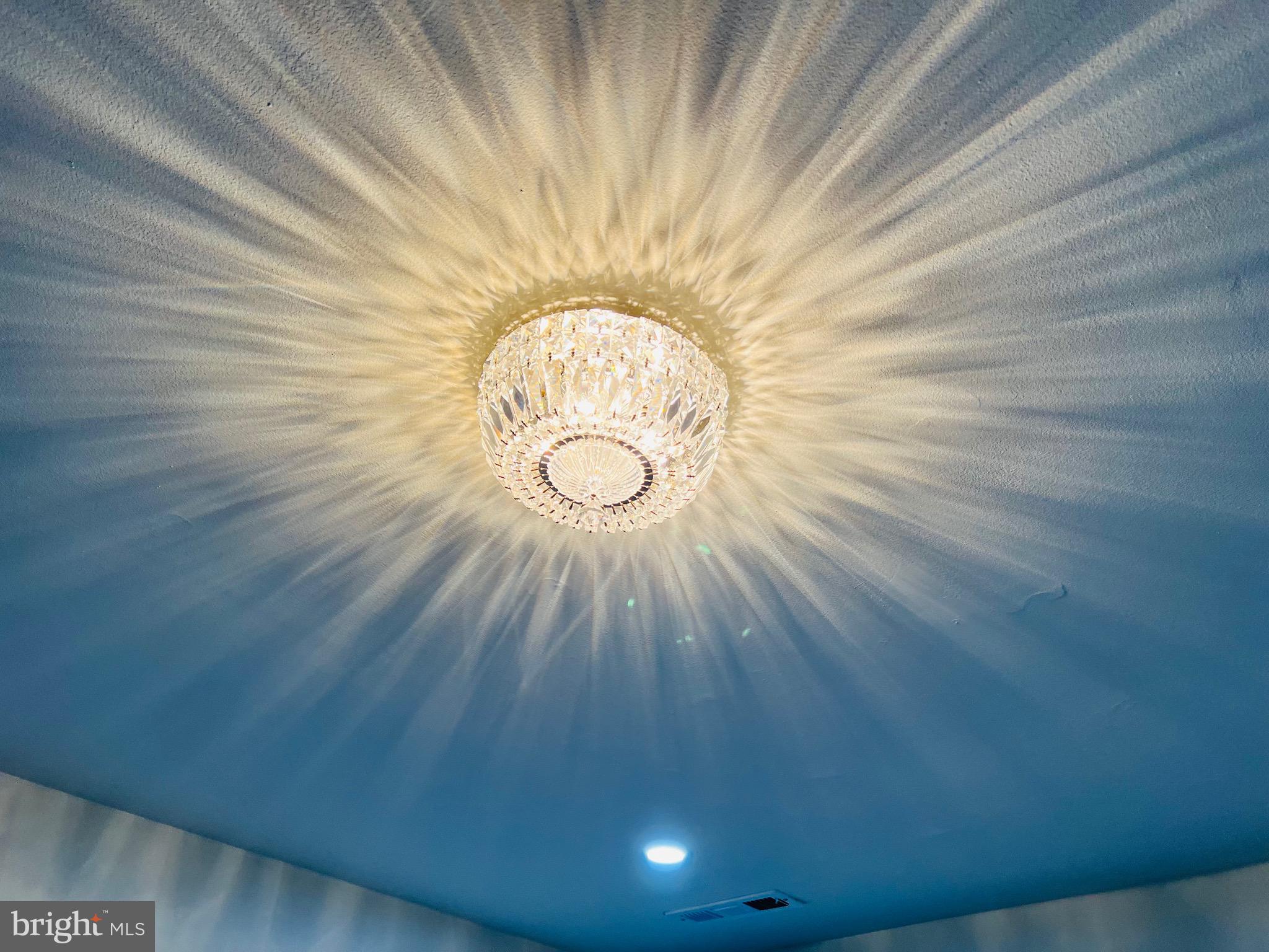 WOODBURN VILLAGE - Residential Lease