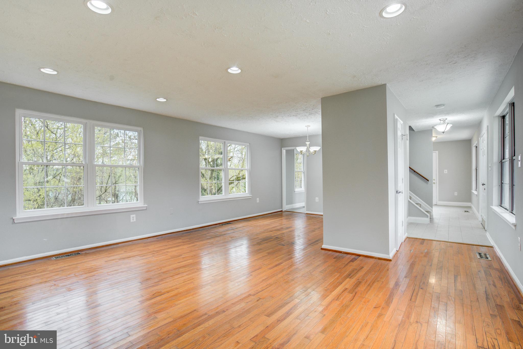 SQUIRES WOOD - Residential Lease