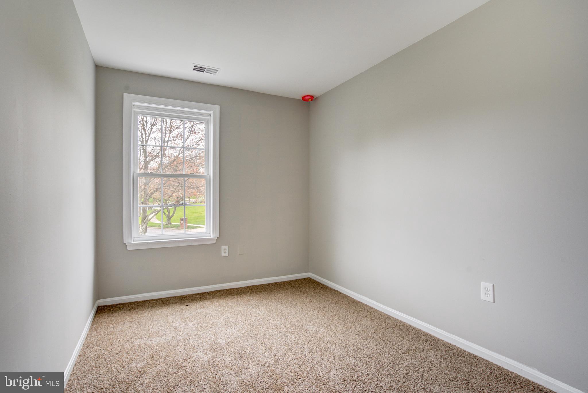 SQUIRES WOOD - Residential Lease