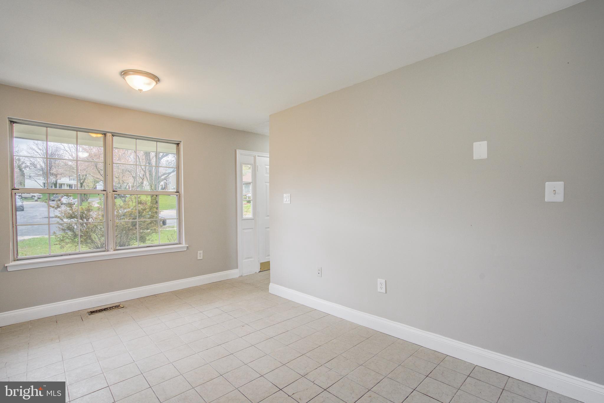 SQUIRES WOOD - Residential Lease