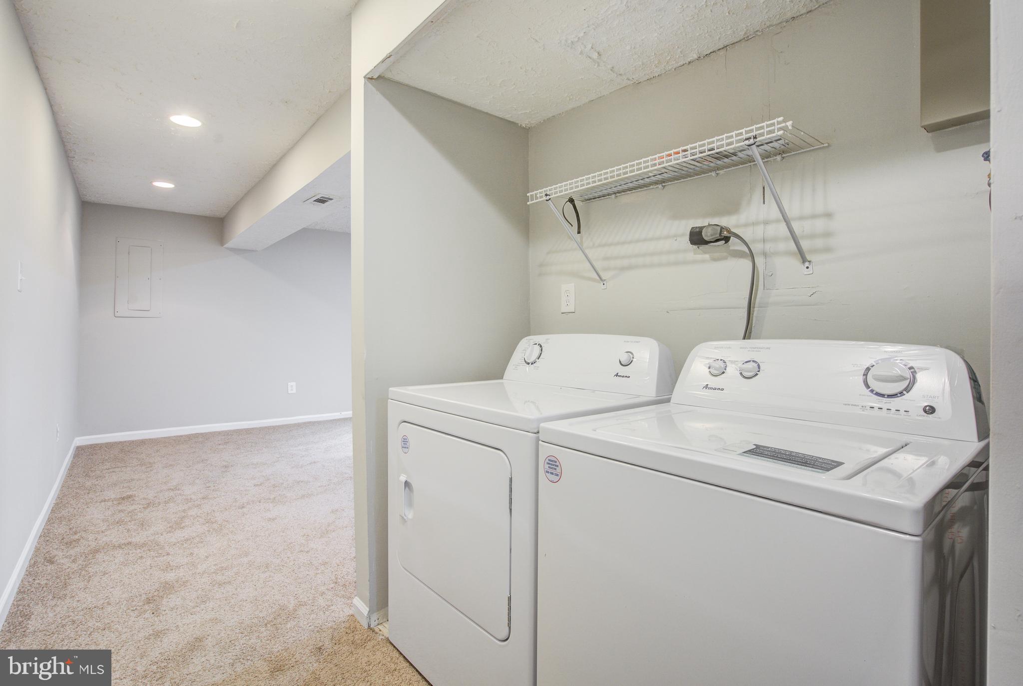 SQUIRES WOOD - Residential Lease