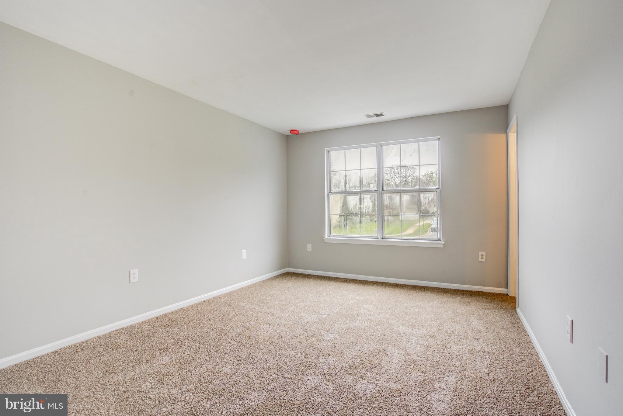 SQUIRES WOOD - Residential Lease