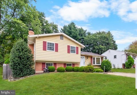 Photo of 1008 Julian Place, ROCKVILLE, MD 20852 (MLS # MDMC2225480)